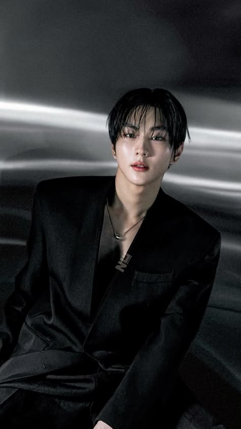 Jungwon - Líder, Vocalista